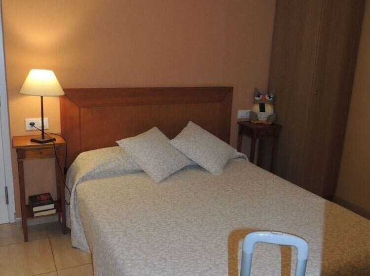 스탠다드 룸, Hostal Can Massot