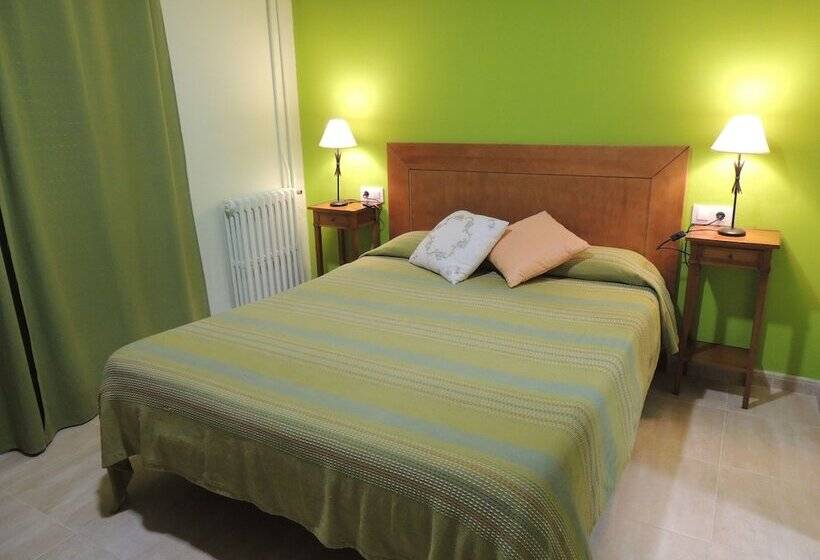 舒适型房间, Hostal Can Massot