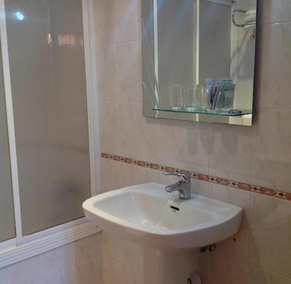 스탠다드 룸, Hostal Julio