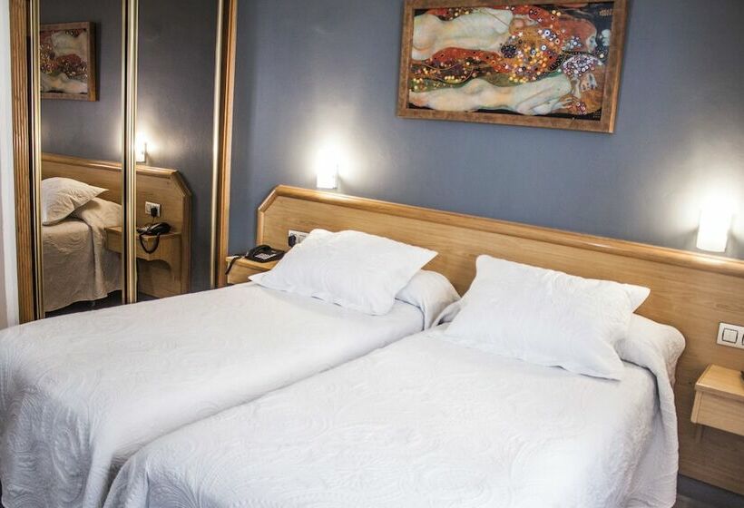 Номер Стандарт, Nest Style Santiago