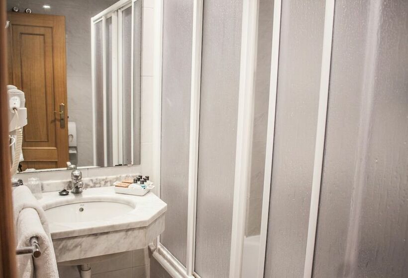 Номер Стандарт, Nest Style Santiago