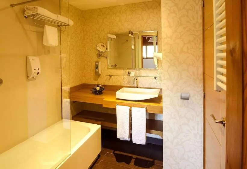 اتاق استاندارد, Arha Reserva Del Saja