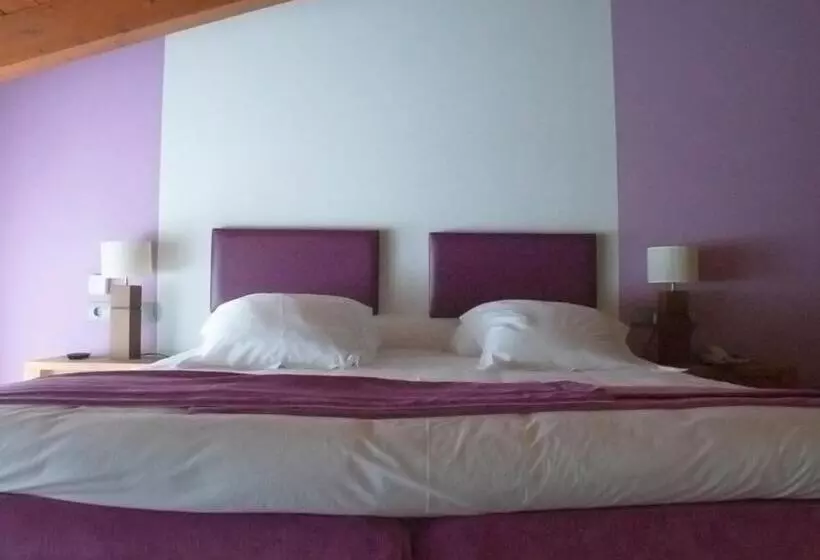 اتاق استاندارد سه نفره, Arha Reserva Del Saja