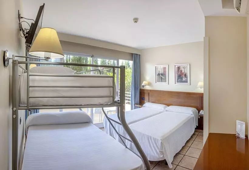 اتاق خانوادگی, Hospedium Hotel Abril