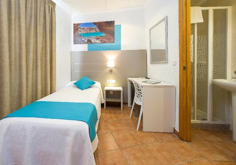 스탠다드 싱글 룸, Hostal Adelino