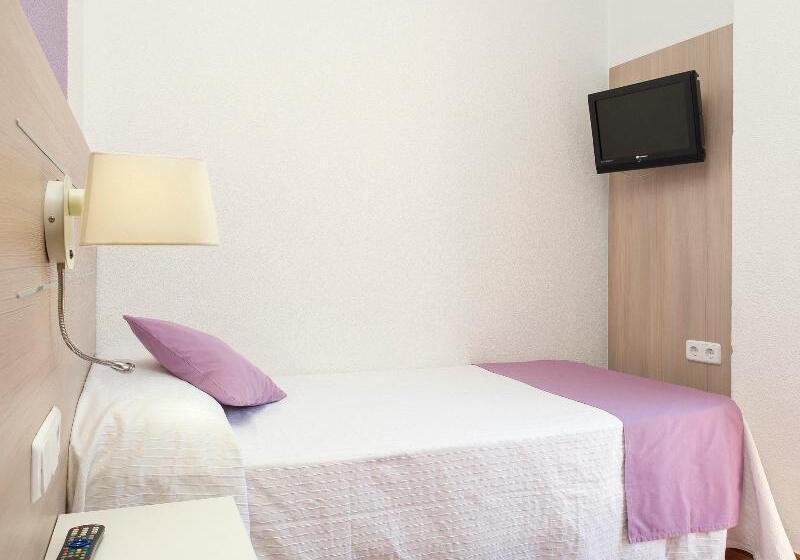 スタンダードシングルルーム, Hostal Adelino