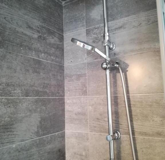 Номер Стандарт Трехместный, Hostal El Castillo