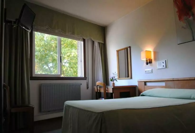Standart Oda, Hostal Palas