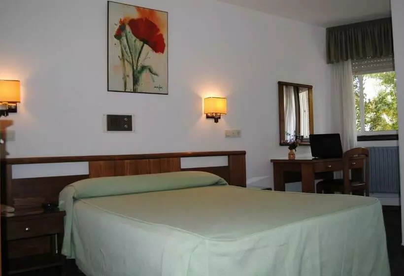 Standart Oda, Hostal Palas