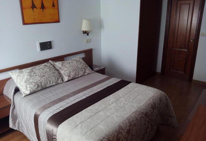 اتاق استاندارد, Hostal Palas