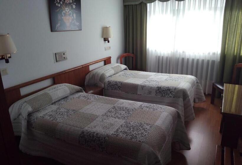 اتاق استاندارد, Hostal Palas