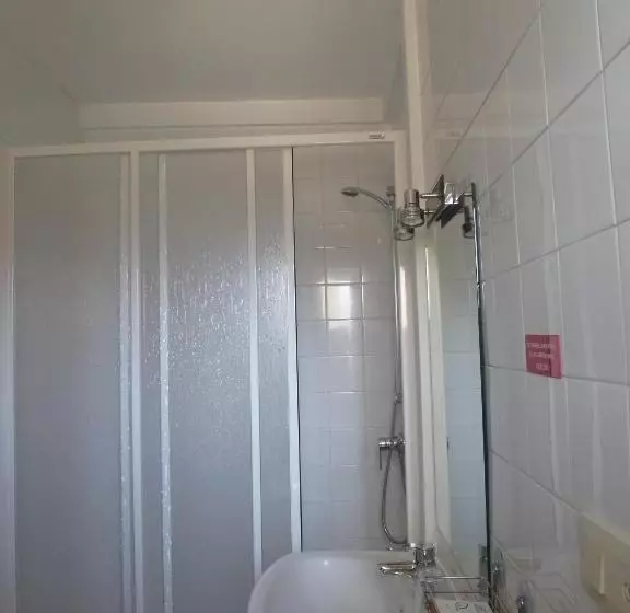 Standart Tek Kişilik Oda, Hostal Palas
