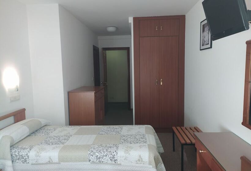 스탠다드 룸, Hostal Palas