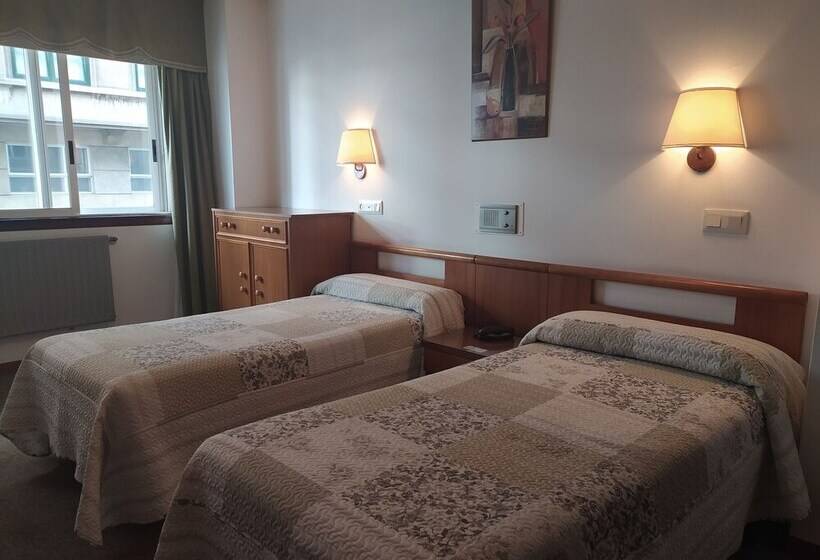 스탠다드 룸, Hostal Palas