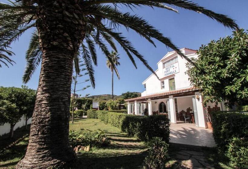 经济房, Hostal Port Fornells