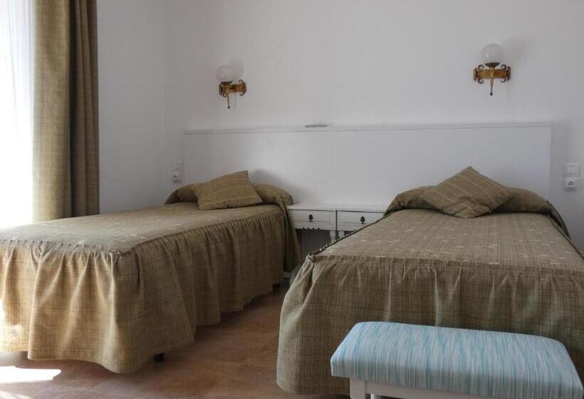 Номер Economy, Hostal Port Fornells