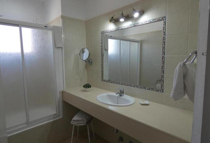 带海景的标准房, Hostal Port Fornells