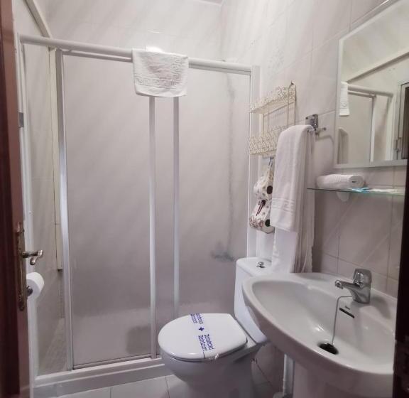 اتاق استاندارد یک نفره, Hostal Senero