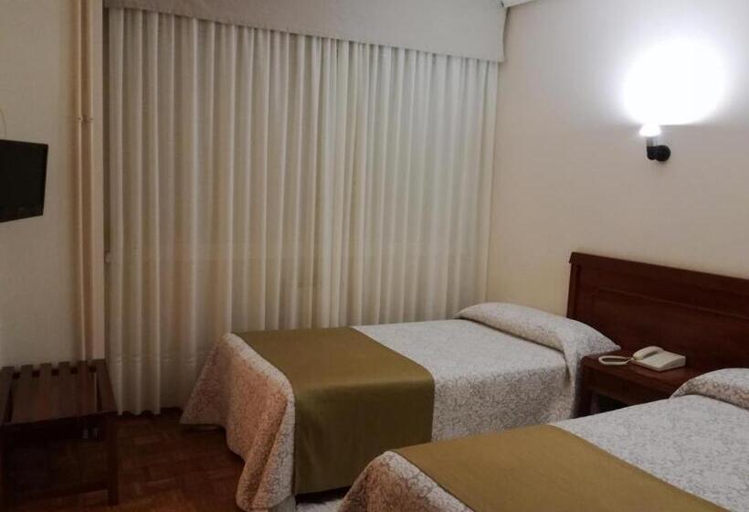 اتاق استاندارد سه نفره, Almendra