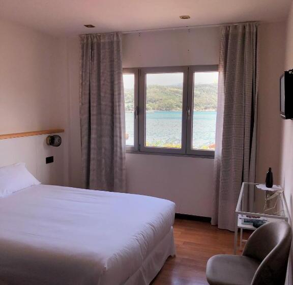 اتاق استاندارد با چشمانداز دریا, As Hortensias