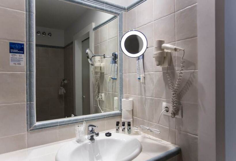 اتاق استاندارد با چشم‌انداز دریا, Bahía