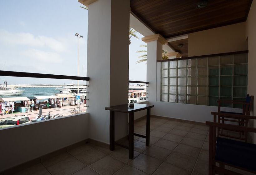 اتاق استاندارد با چشم‌انداز دریا, Bahía