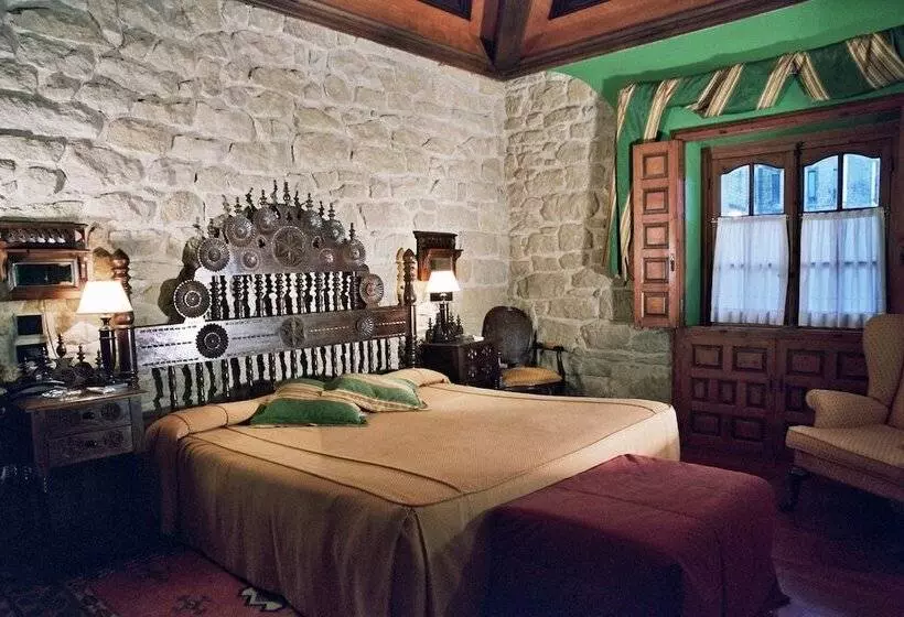 اتاق استاندارد, Castillo El Collado