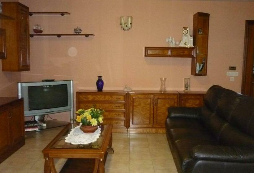 اتاق استاندارد, Francisco Javier