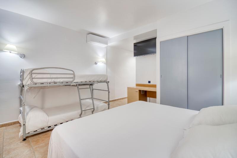 四人标准间, Hospedium Hotel Abril