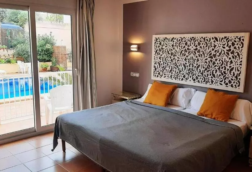 اتاق استاندارد با چشمانداز استخر, Hostal Bahía Azul