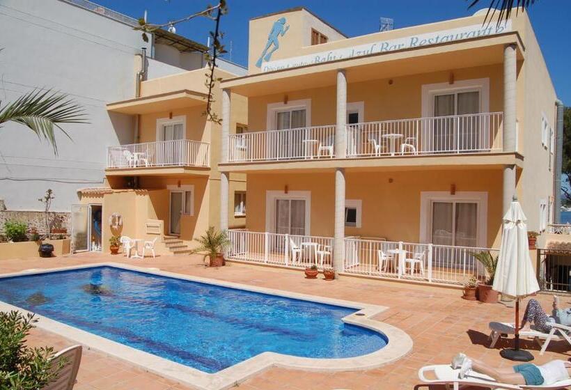 Номер Стандарт Вид на Бассейн, Hostal Bahía Azul
