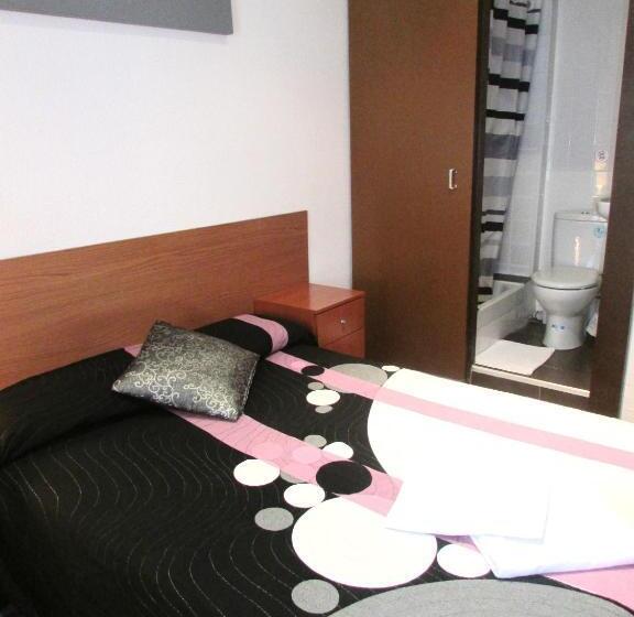 اتاق استاندارد, Hostal Lima