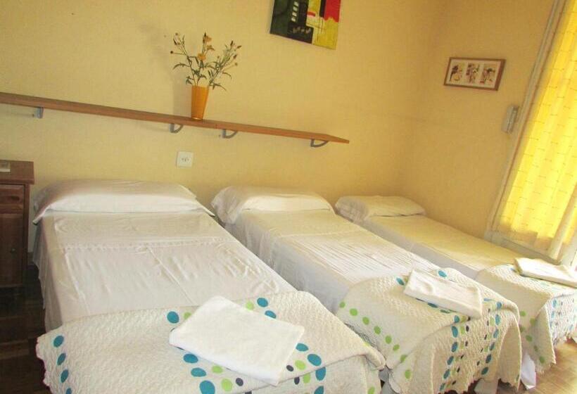 Номер Стандарт Трехместный, Hostal Lima