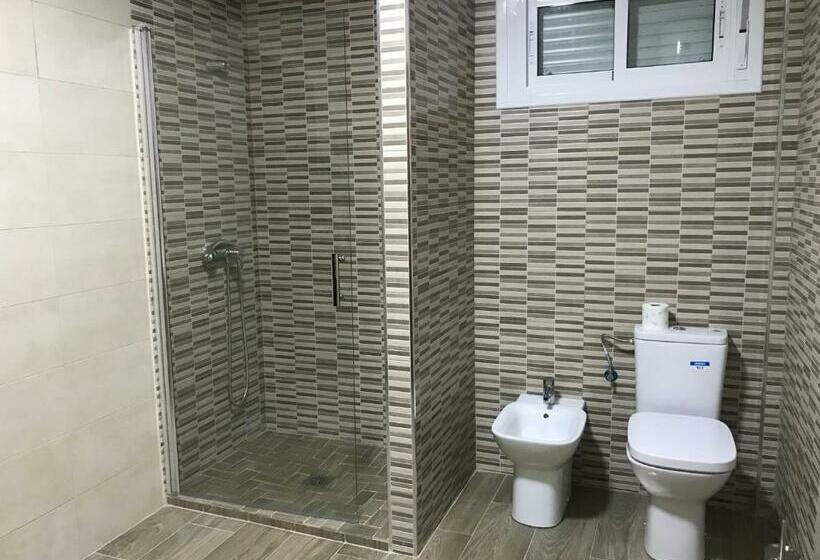 スタンダードトリプルルーム, Hostal Restaurante Rufino