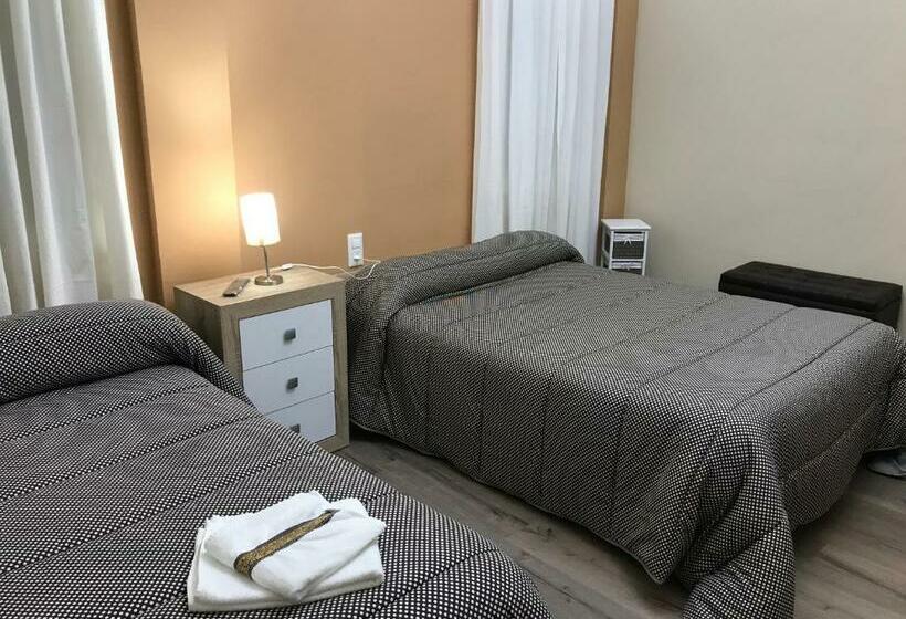 スタンダードトリプルルーム, Hostal Restaurante Rufino