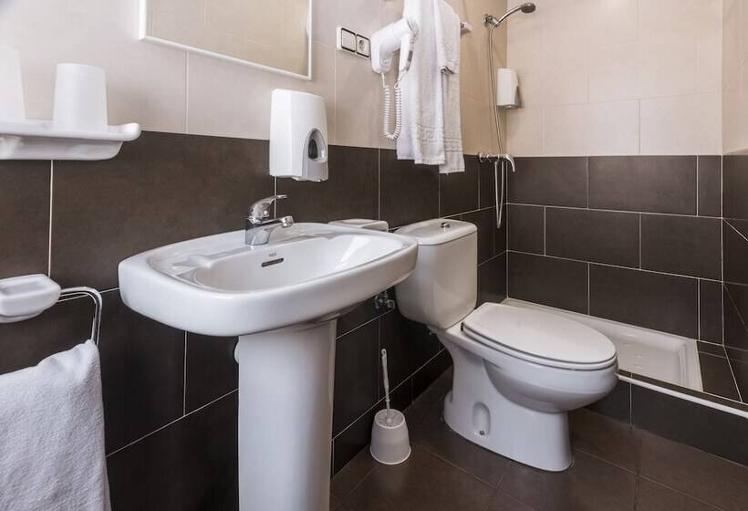 اتاق استاندارد, Hostal Sans