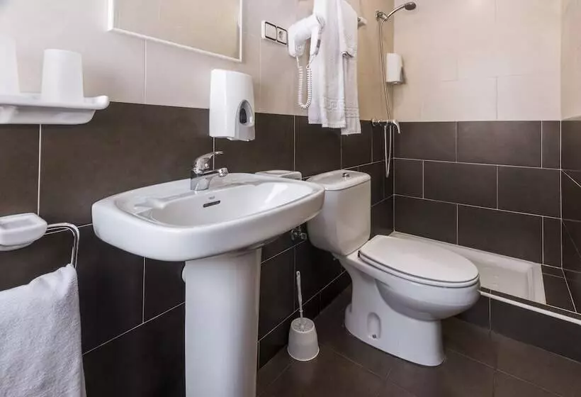 اتاق استاندارد, Hostal Sans