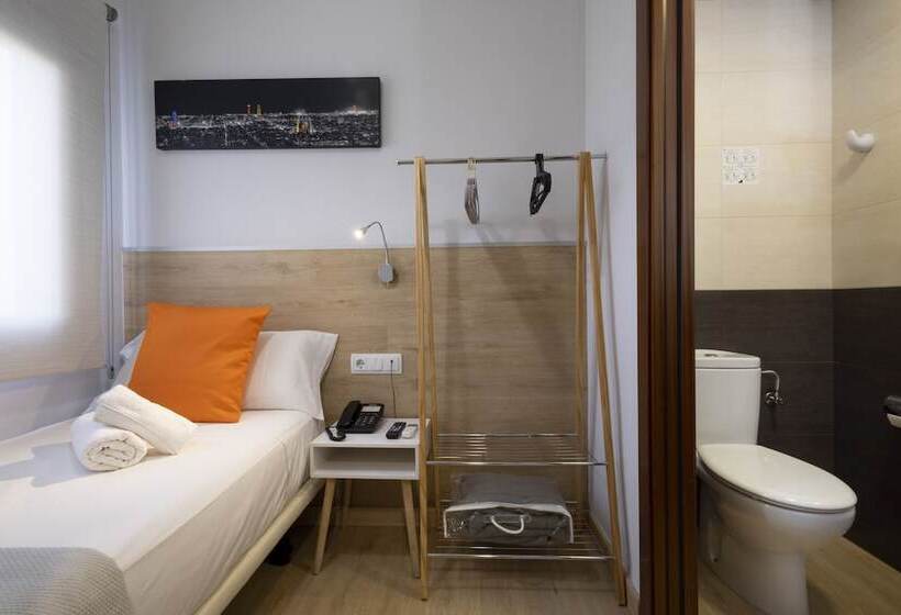 اتاق استاندارد یک نفره, Hostal Sans