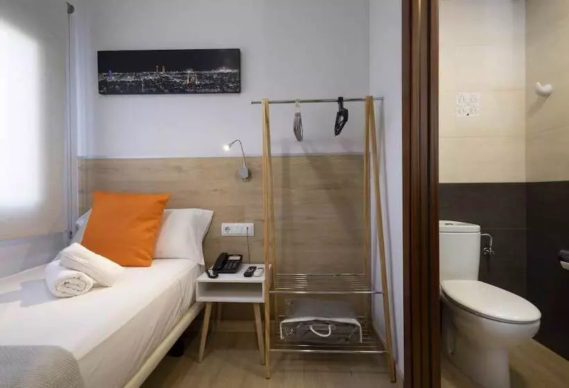 اتاق استاندارد یک نفره, Hostal Sans
