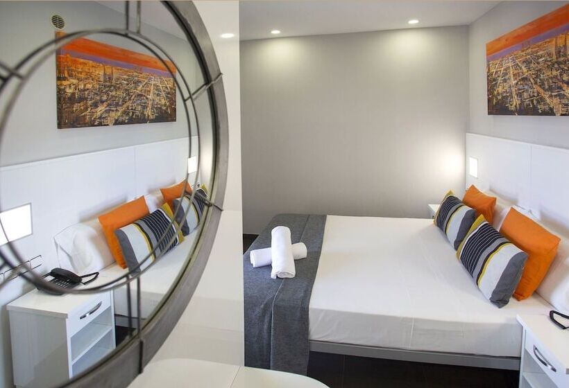 اتاق لوکس, Hostal Sans