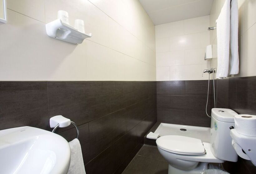 اتاق سوپریور, Hostal Sans