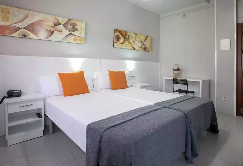 اتاق سوپریور, Hostal Sans