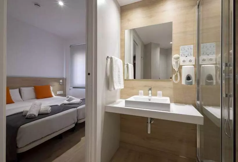 اتاق راحتی, Hostal Sans