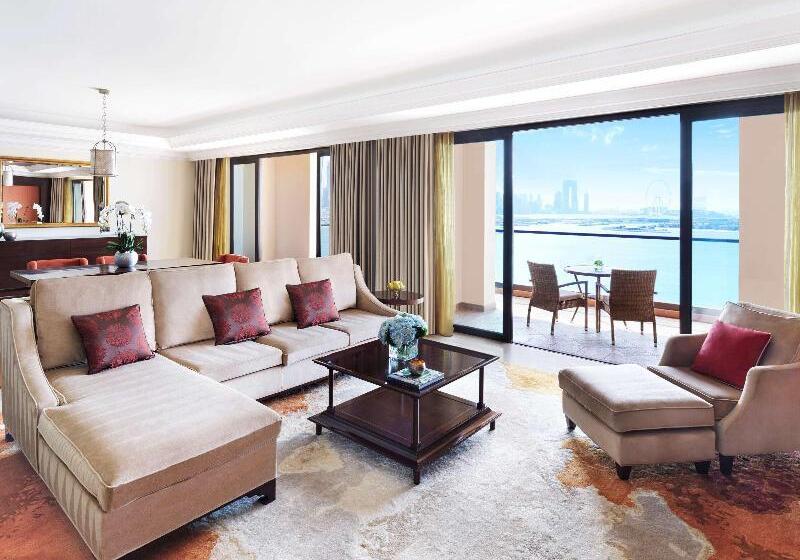 اتاق لوکس, Hostal Sans