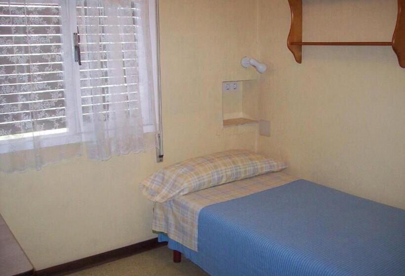 Номер Стандарт Индивидуальный, Pensión Los Pinos Gijón