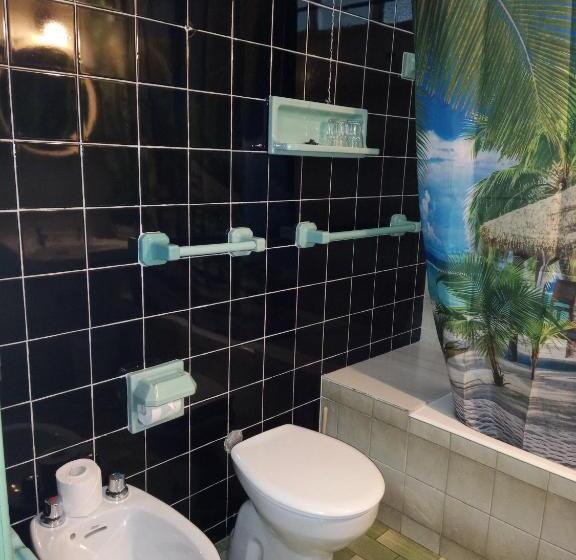 Номер Стандарт Индивидуальный Совместная Ванная, Pensión Los Pinos Gijón