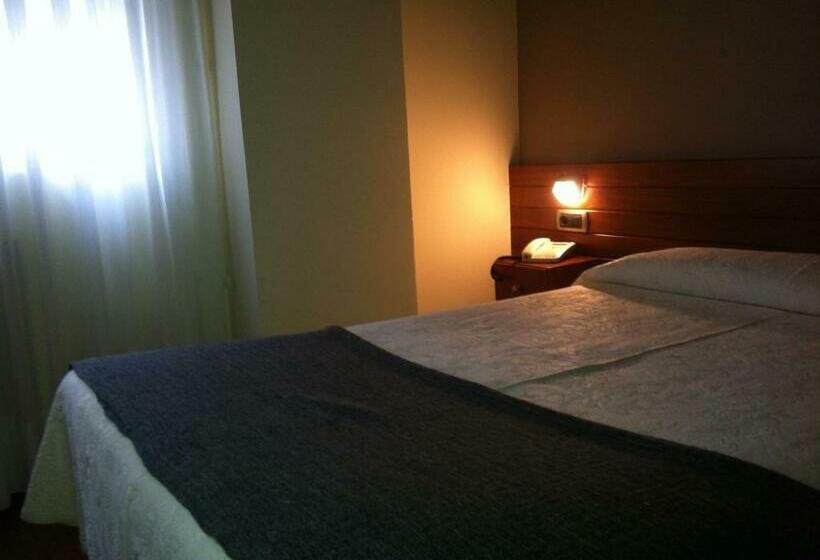 Quarto Estandar, Restaurante San Anton