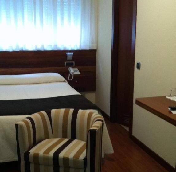 스탠다드 싱글 룸, Restaurante San Anton