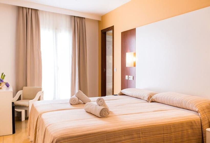 Номер Стандарт, Sagitario Hostal Ciutadella
