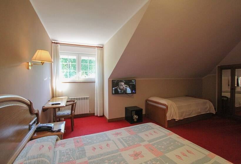 اتاق استاندارد چهار تخته, San Jorge